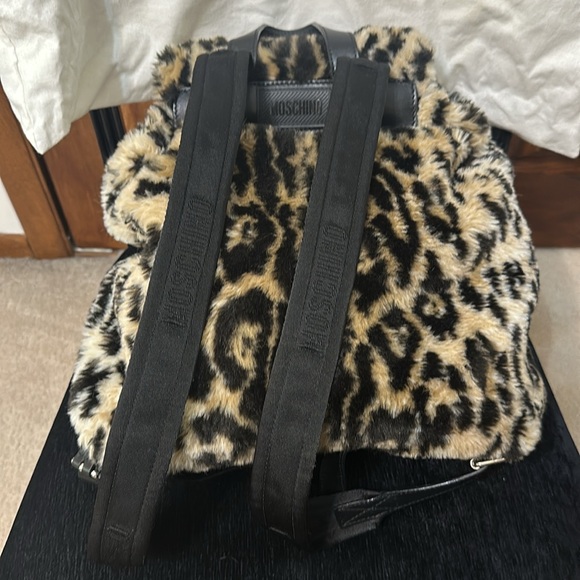 Backpack - Picture 3 of 8